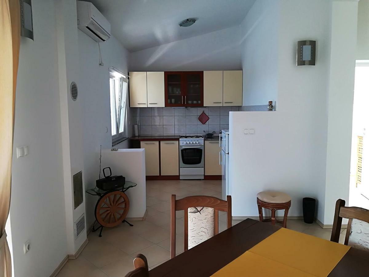 Apartman Rosanda 1 Premuda Esterno foto