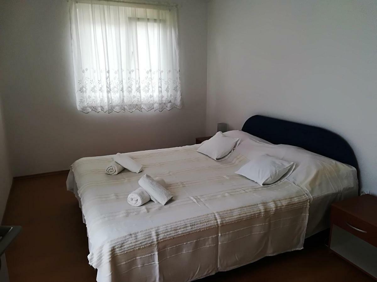 Apartman Rosanda 1 Premuda Esterno foto