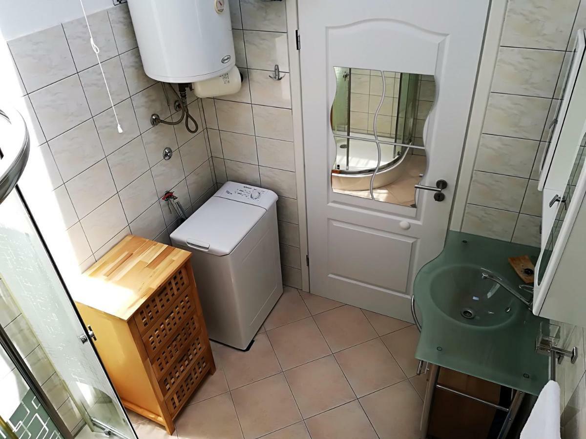 Apartman Rosanda 1 Premuda Esterno foto